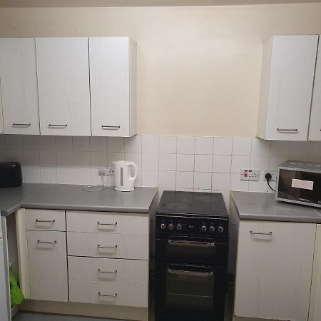 Olympus Apartment Лондон Экстерьер фото
